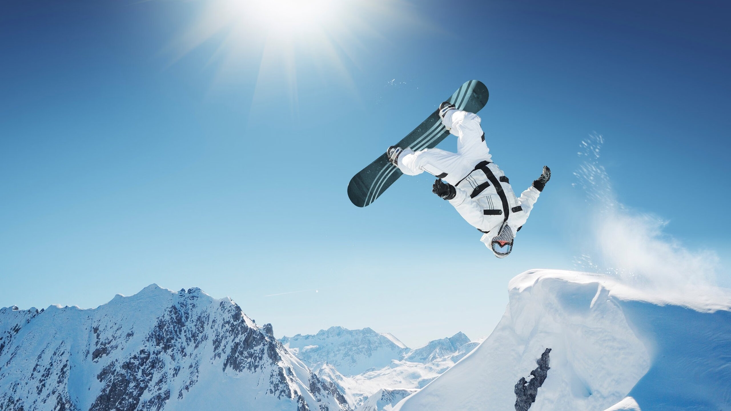 西甲绽放神奇：过人&射门的闪耀瞬间，西甲门将进球